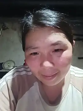 quynhkoolbae Adlı Modelin Canlı XXX Sohbeti
