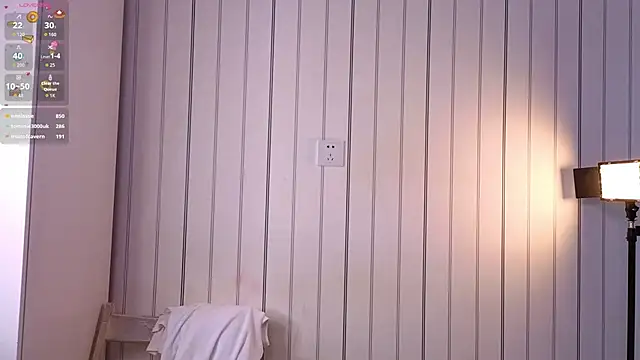 HarriettKitty live XXX chat