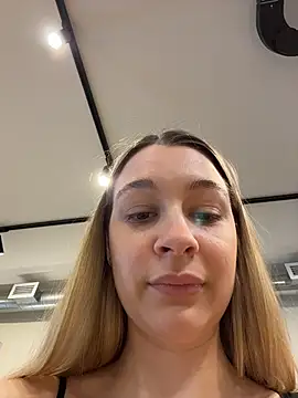 SashaCatt Chat XXX in diretta