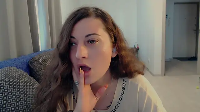צ'אט XXX בשידור חי של Helen_Adams_