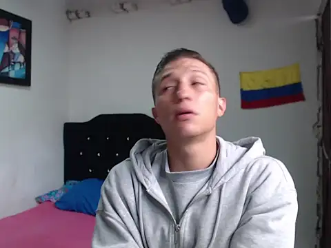 Stiiveen777's Live XXX Chat