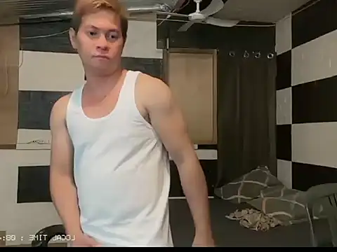 Chat XXX Live AstronFuckBOY