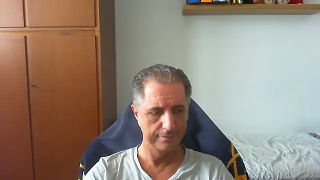 lliuk70mi élő XXX-chatje