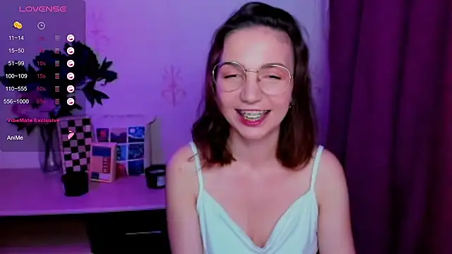 KindHazelHere_ Chat XXX in diretta