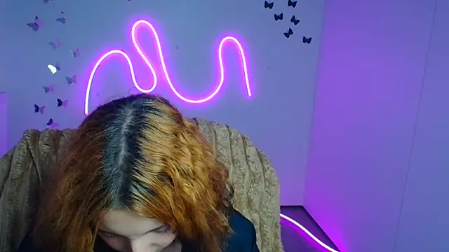 Chat +18 de Butterfly_Milly ao vivo