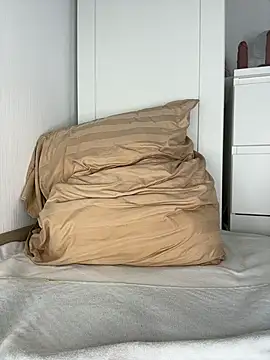 Ms_Luna_ লাইভ XXX চ্যাট