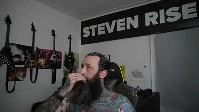 Chat +18 de StevenRiseNYC ao vivo