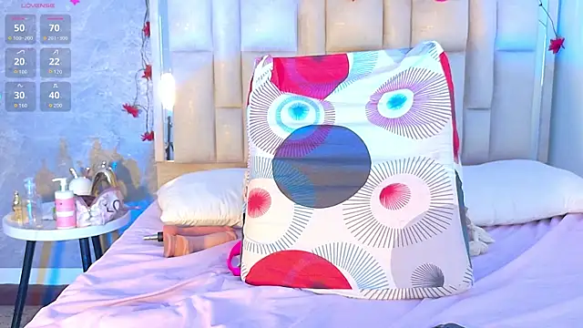 Bella-Sanders Chat XXX in diretta