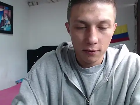 Stiiveen777 Live XXX-Chat