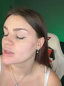 Chat XXX ao vivo de MilkyPop_