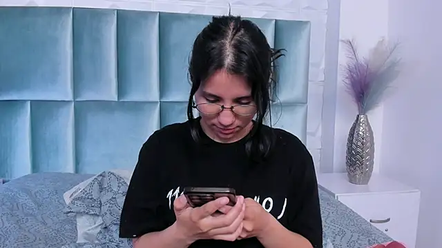 Czat XXX na żywo – HollyPeach