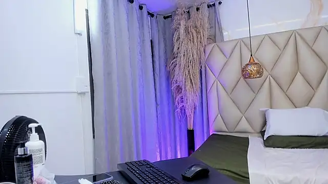 Czat XXX na żywo – Ibbie_drastic