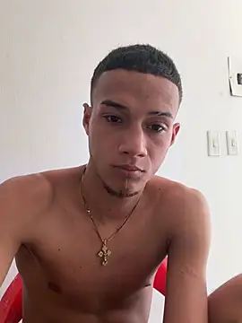 friends_lust_latin Webcam-Show