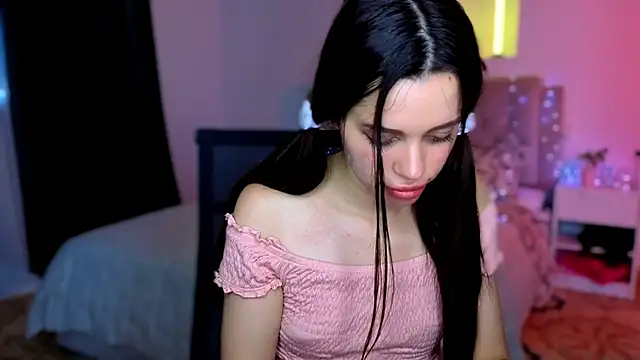 Онлайн чат XXX Little_cuti1e
