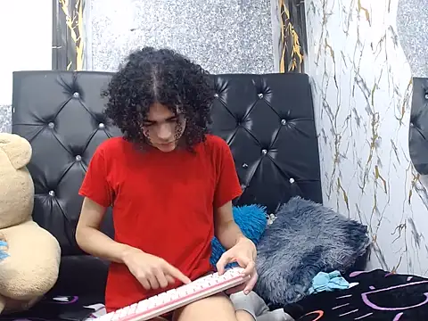 isa_x18 – Naživo XXX chat