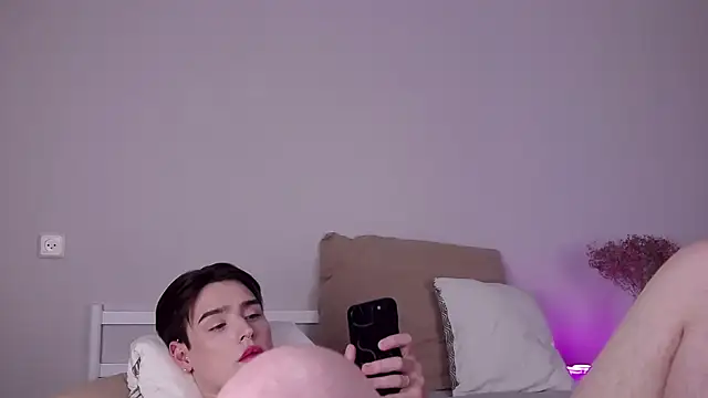 RobbyCharming 라이브 XXX 채팅