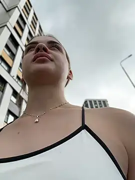 Chat +18 de KristiRich ao vivo