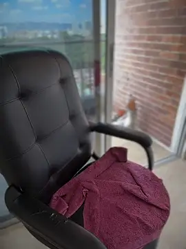 Živý XXX chat CurlyMilf_Vannexxxa