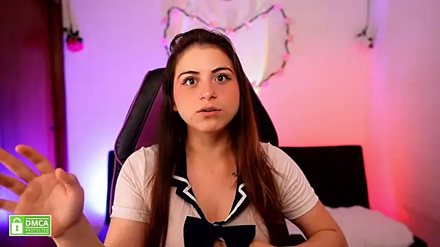 Taiga_Cute Adlı Modelin Canlı XXX Sohbeti