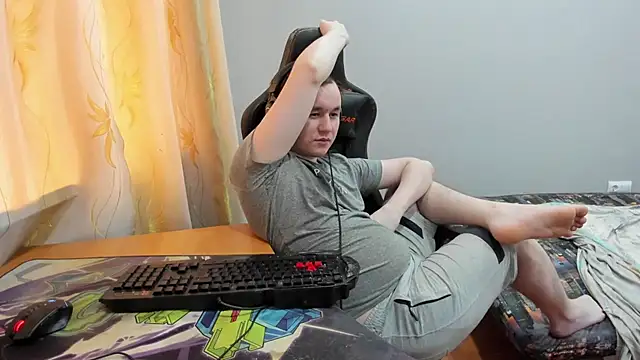 iliaskrislove: απευθείας συνομιλία ΧΧΧ