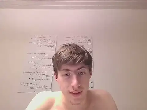 Chat +18 de VelvetRagottiOG ao vivo