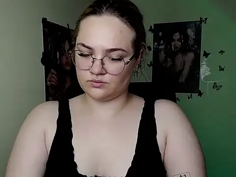 RinaRiii Chat XXX in diretta