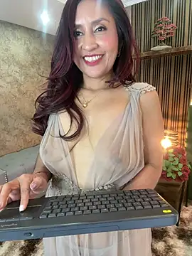 MonicaMoret's Live XXX Chat