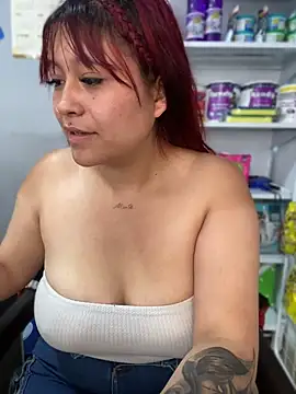 Онлайн чат XXX Mely_ec