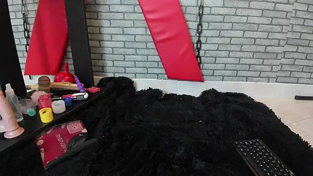 hillary_bigbutt – Live XXX-chat