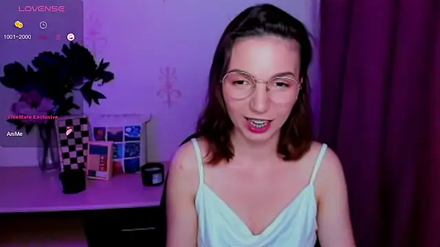 KindHazelHere_ Chat XXX in diretta