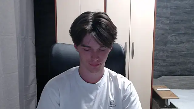 XXX chat uživo modela arthur___king