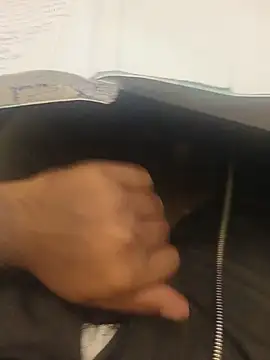 hotboy43339 即時 XXX 聊天