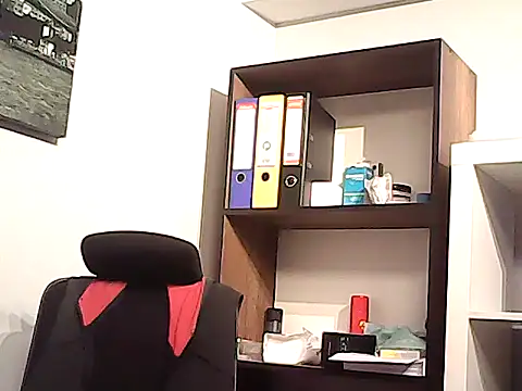mastercharisma35 Adlı Modelin Web Kamerası Şovu