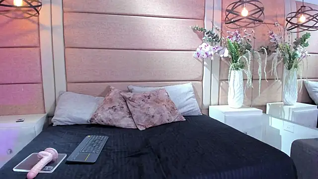 AndreinaOwen's Live XXX Chat