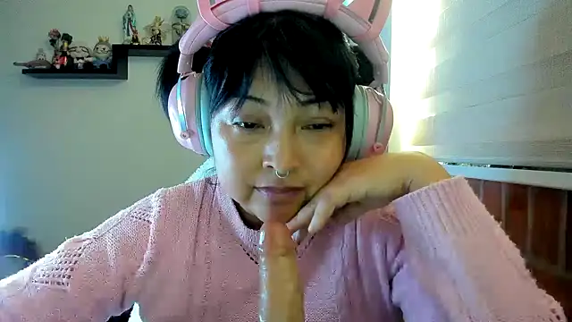 Czat XXX na żywo – Shaddycute_