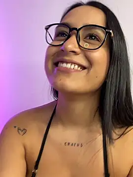 Val12777 Live XXX-chat