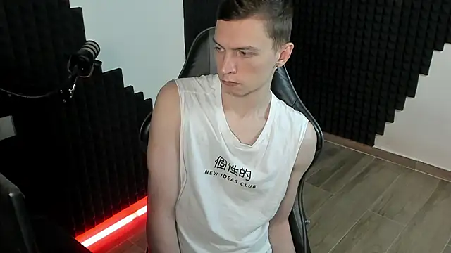 Živý XXX chat More_than_friend