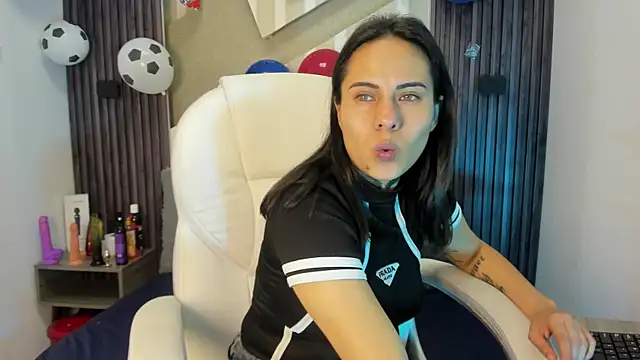 دردشة MadisonYoung000 الجنسية المباشرة