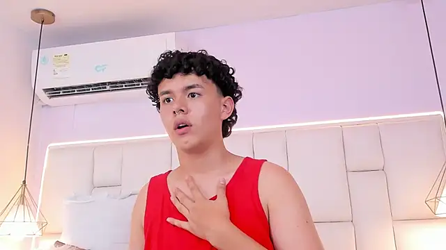 ZaimRous Live XXX-chat