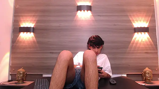 Kevin_Brooks1's Live XXX Chat