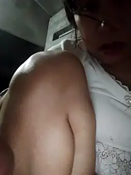 Czat XXX na żywo – Moon_squirtt