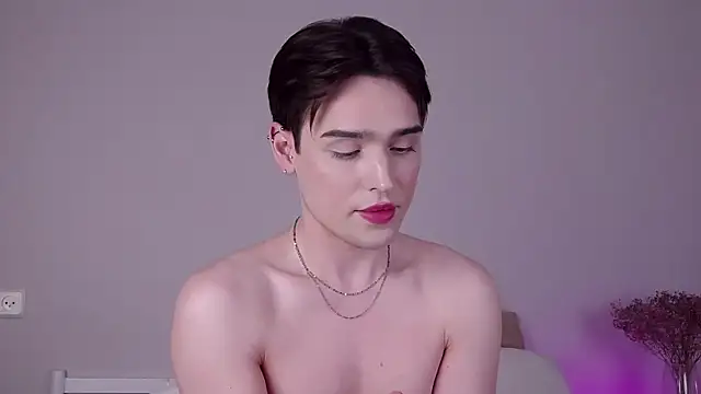 RobbyCharming: διαδικτυακό σόου στην κάμερα