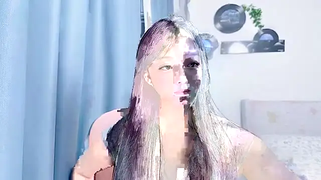 Winnie666999 Adlı Modelin Canlı XXX Sohbeti
