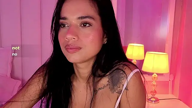 CAROL_SUCKER Adlı Modelin Canlı XXX Sohbeti