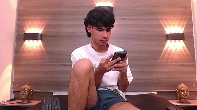 Kevin_Brooks1 – Naživo XXX chat