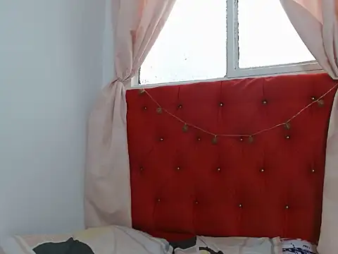 DianaHoot Chat XXX live
