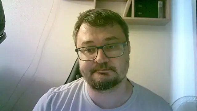 Chatroom XXX en direct de SirAbuser