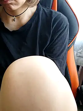 Chat XXX en directo de Aashikalaa