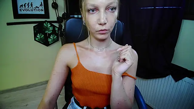 צ'אט XXX בשידור חי של EmillyPlay