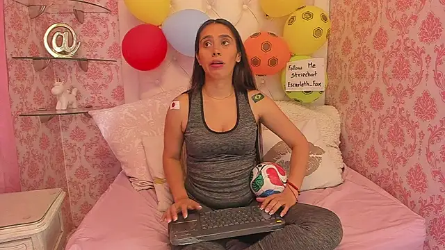 צ'אט XXX בשידור חי של Escarleth_Fox